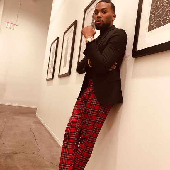 Meet your Posher, Brandon - Picture 2 of 4